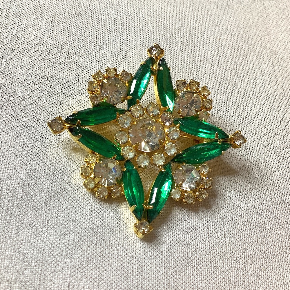 Vintage Brooch